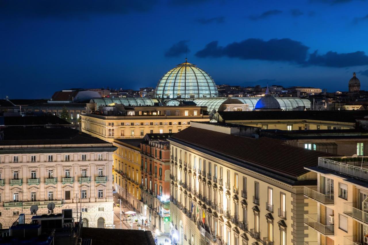 Napoli City Center - Appartamenti E Camere Exterior foto