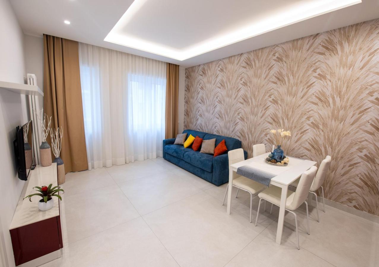 Napoli City Center - Appartamenti E Camere Exterior foto